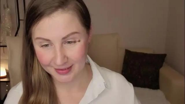 Image 7 of helens_lov Stream on Chaturbate on 1 month ago