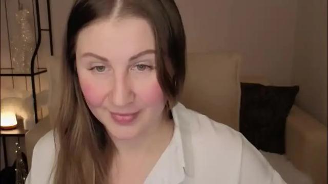 Image 6 of helens_lov Stream on Chaturbate on 29 days ago