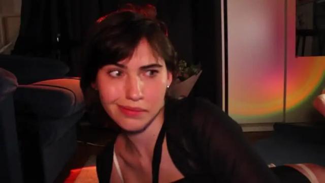 Image 12 of helensheaven Stream on Chaturbate on 15 months ago