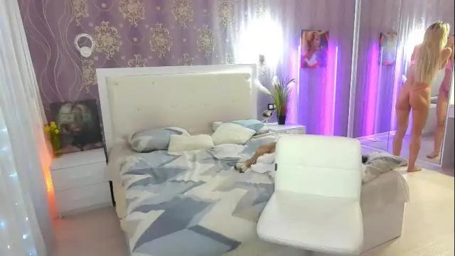 Image 2 of helensunshine Stream on Chaturbate on 6 months ago