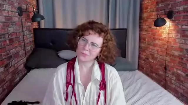 Image 11 of helga_bjornsen Stream on Chaturbate on 17 months ago