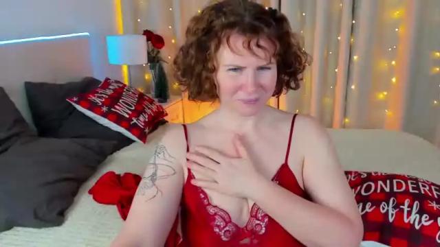 Image 12 of helga_bjornsen Stream on Chaturbate on 18 months ago