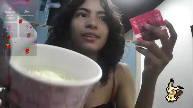 Image 4 of helia_n_amy Stream on Chaturbate on 1 month ago