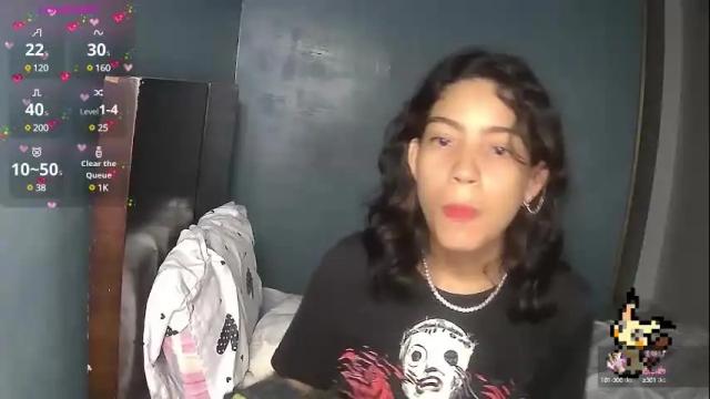 Image 10 of helia_n_amy Stream on Chaturbate on 1 month ago