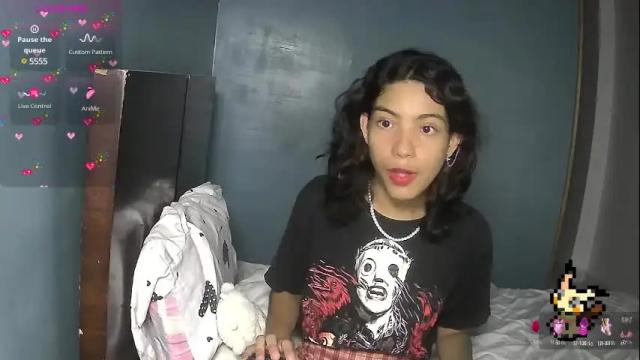 Thumbnail 2, helia_n_amy's Stream at Chaturbate, 29 days ago