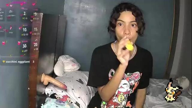 Image 2 of helia_n_amy Stream on Chaturbate on 1 month ago