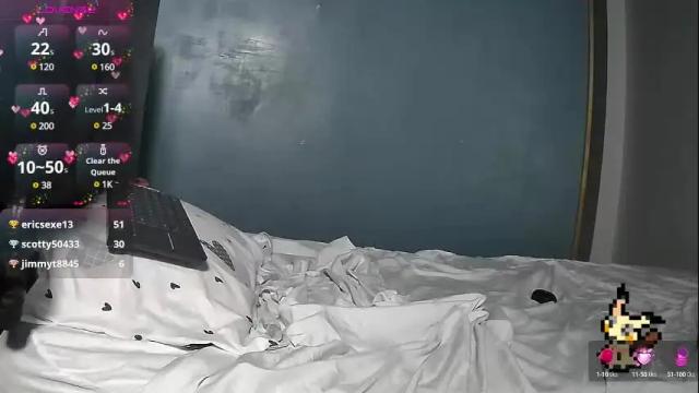 Image 7 of helia_n_amy Stream on Chaturbate on 28 days ago