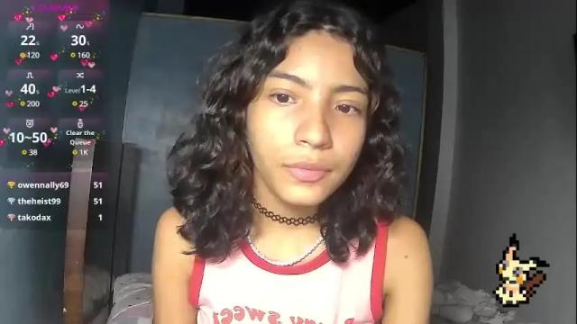 Image 6 of helia_n_amy Stream on Chaturbate on 11 days ago
