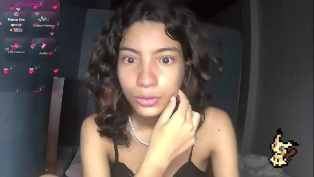 Image 2 of helia_n_amy Stream on Chaturbate on 5 days ago