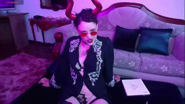 Image 10 of heliconiavannucci Stream on Chaturbate on 1 month ago