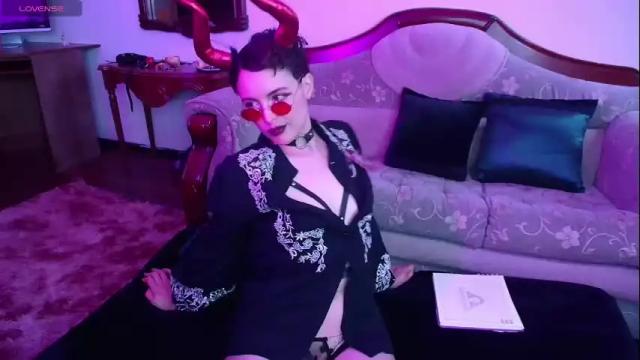 Image 12 of heliconiavannucci Stream on Chaturbate on 1 month ago