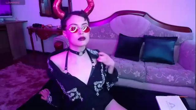 Image 6 of heliconiavannucci Stream on Chaturbate on 1 month ago