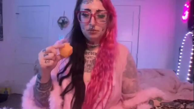 Image 7 of hell0kittyblood Stream on Chaturbate on 1 month ago