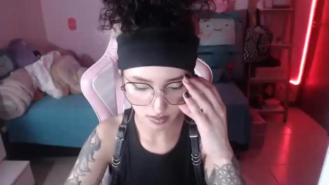 Image 11 of hell_666_xxx Stream on Chaturbate on 13 months ago