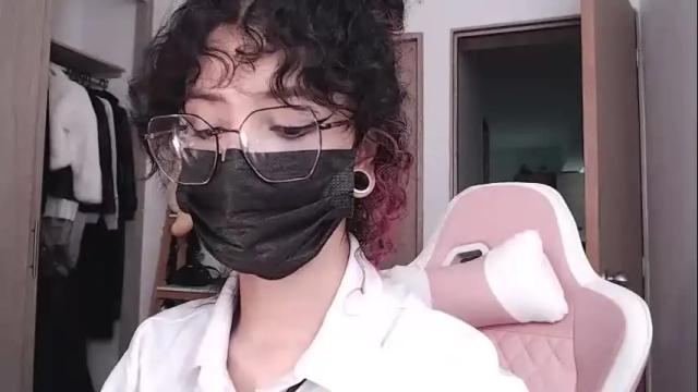 Image 6 of hell_666_xxx Stream on Chaturbate on 18 days ago