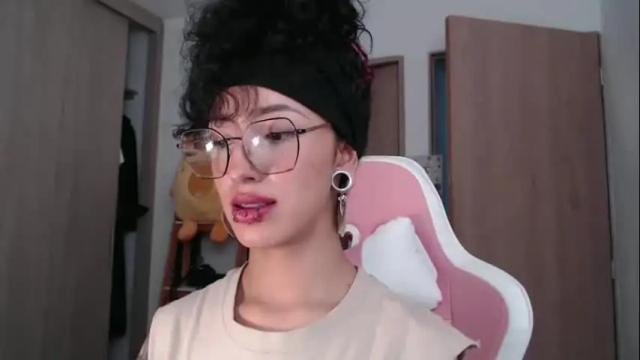 Image 2 of hell_666_xxx Stream on Chaturbate on 12 days ago