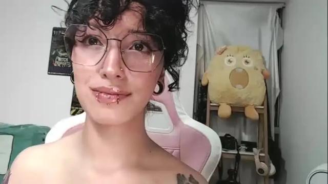 Image 10 of hell_666_xxx Stream on Chaturbate on 9 days ago