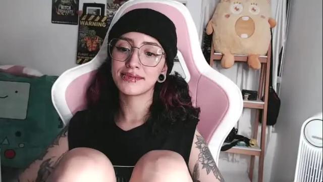 Image 12 of hell_666_xxx Stream on Chaturbate on 8 days ago
