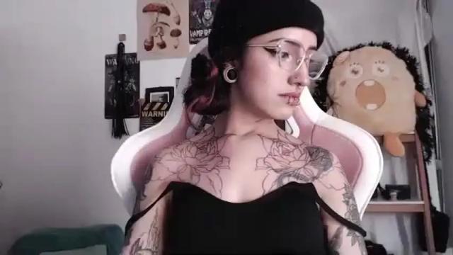 Image 10 of hell_666_xxx Stream on Chaturbate on 15 hours ago