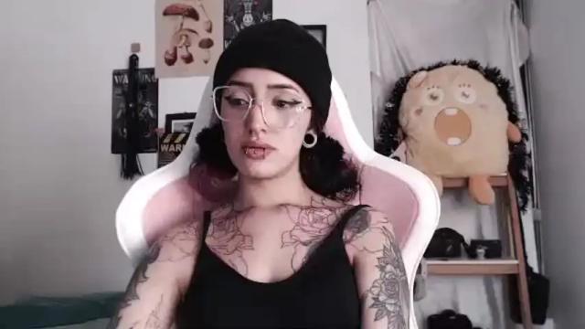 Image 2 of hell_666_xxx Stream on Chaturbate on 15 hours ago