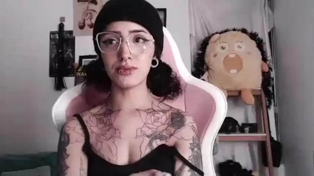 Image 6 of hell_666_xxx Stream on Chaturbate on 15 hours ago