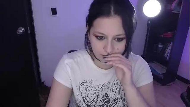 Image 12 of hell_dancer_ Stream on Chaturbate on 2 months ago
