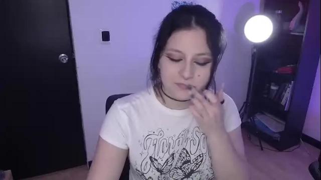 Image 3 of hell_dancer_ Stream on Chaturbate on 2 months ago