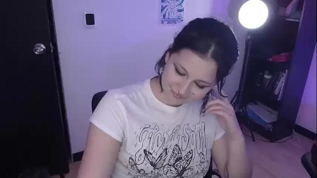 Image 8 of hell_dancer_ Stream on Chaturbate on 2 months ago