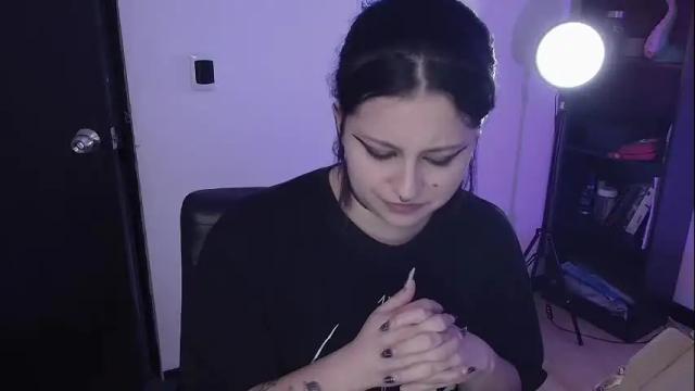 Image 11 of hell_dancer_ Stream on Chaturbate on 2 months ago