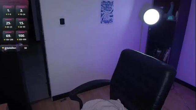 Image 11 of hell_dancer_ Stream on Chaturbate on 1 month ago