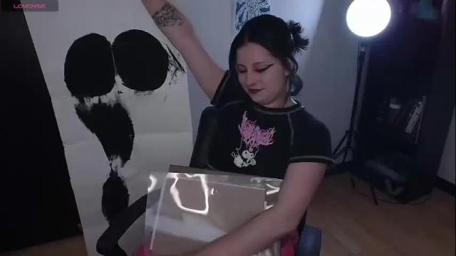 Image 6 of hell_dancer_ Stream on Chaturbate on 27 days ago
