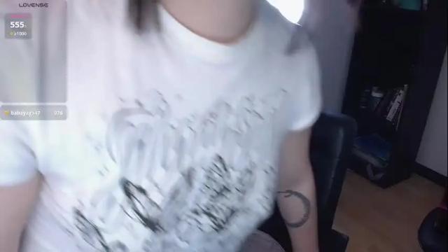 Image 4 of hell_dancer_ Stream on Chaturbate on 26 days ago