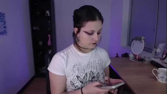 Image 7 of hell_dancer_ Stream on Chaturbate on 1 day ago
