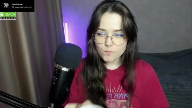 Image 3 of hell_hotline Stream on Chaturbate on 1 month ago