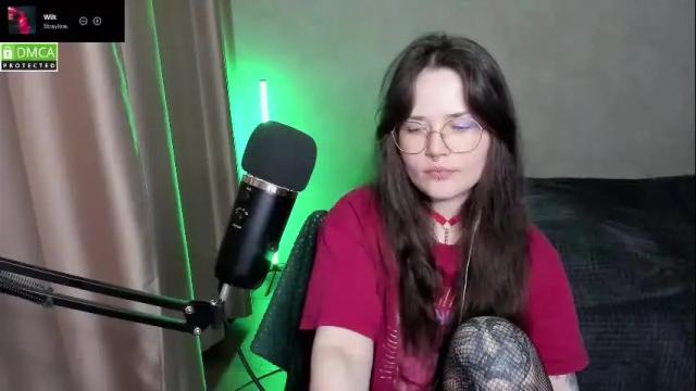Image 11 of hell_hotline Stream on Chaturbate on 23 days ago
