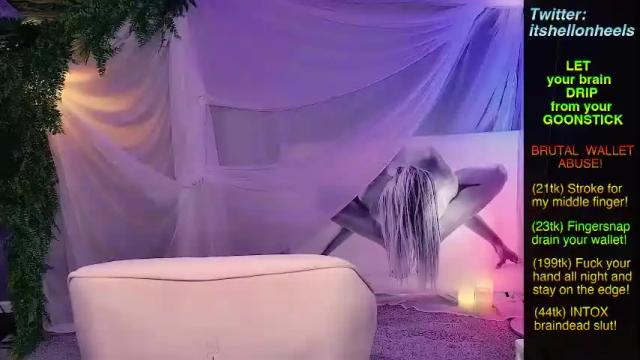 Image 7 of hell_on_heels_ Stream on Chaturbate on 4 days ago