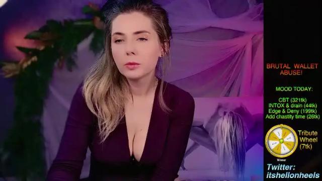 Image 3 of hell_on_heels_ Stream on Chaturbate on 25 days ago