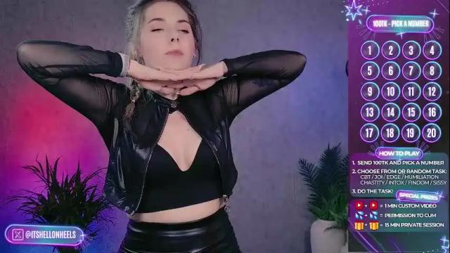 Image 11 of hell_on_heels_ Stream on Chaturbate on 10 days ago