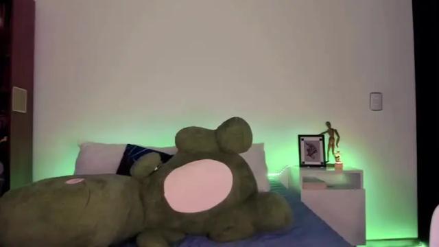 Image 3 of hell_onearth Stream on Chaturbate on 20 months ago