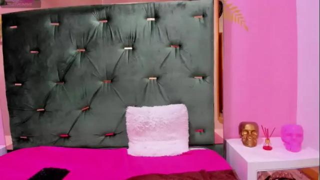 Image 12 of hellen__4master Stream on Chaturbate on 10 days ago