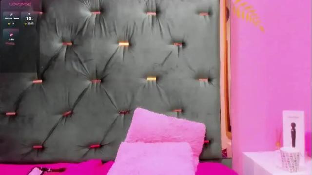 Image 8 of hellen__4master Stream on Chaturbate on 25 days ago