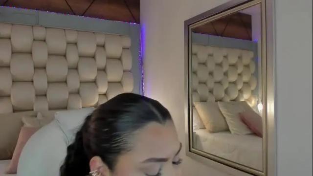 Image 10 of hellen_amazing Stream on Chaturbate on 20 days ago