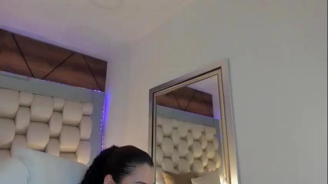 Image 6 of hellen_amazing Stream on Chaturbate on 13 days ago