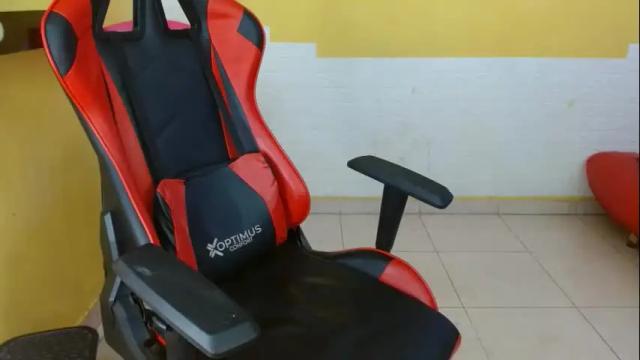 Image 3 of hellen_queensex Stream on Chaturbate on 5 months ago