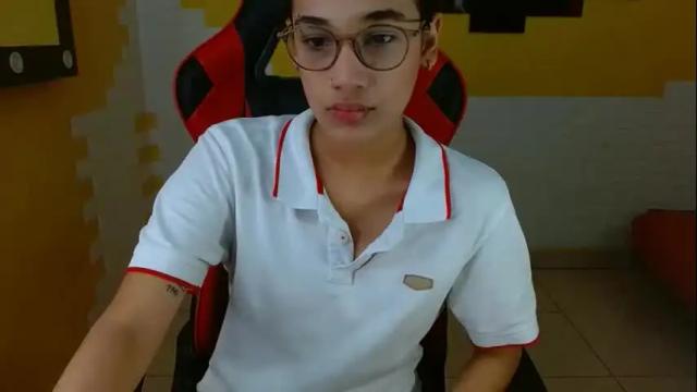 Image 7 of hellen_queensex Stream on Chaturbate on 5 months ago