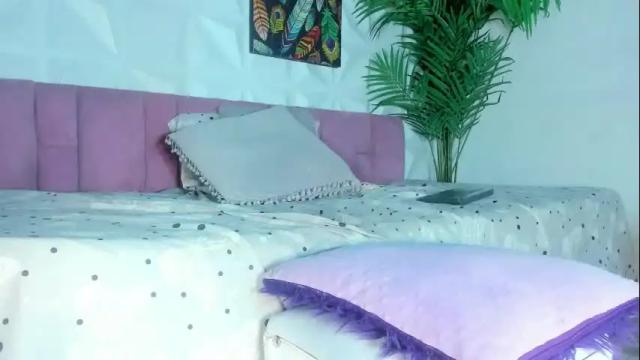 Image 7 of hellen_sky_ Stream on Chaturbate on 18 days ago