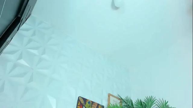 Image 12 of hellen_sky_ Stream on Chaturbate on 10 days ago