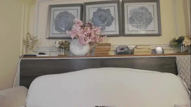 Image 10 of hellendesire Stream on Chaturbate on 16 days ago