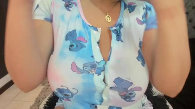 Image 10 of hellenolimpo Stream on Chaturbate on 19 months ago