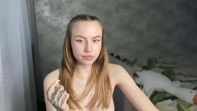 Image 4 of hello_kittykk Stream on Chaturbate on 12 months ago